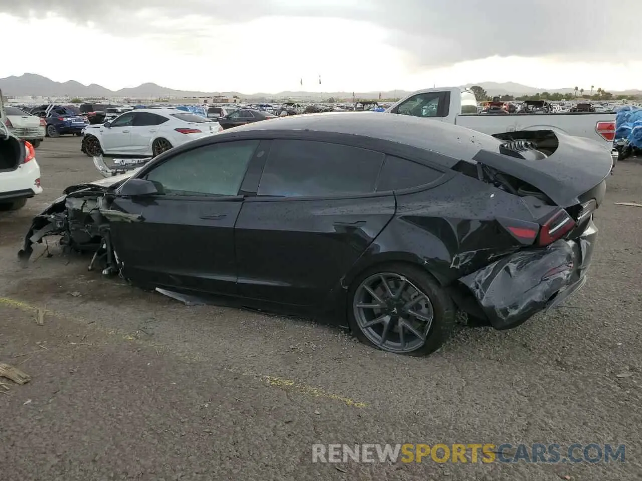 2 Photograph of a damaged car 5YJ3E1EA4NF347815 TESLA MODEL 3 2022