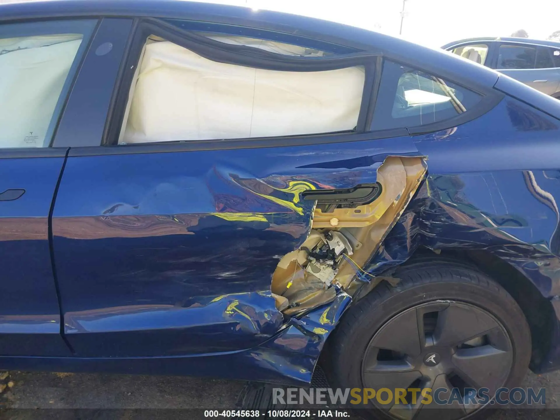 6 Photograph of a damaged car 5YJ3E1EA4NF368860 TESLA MODEL 3 2022