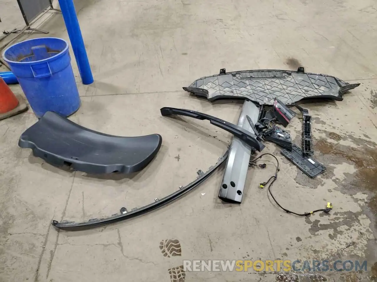 12 Photograph of a damaged car 5YJ3E1EA4NF370589 TESLA MODEL 3 2022