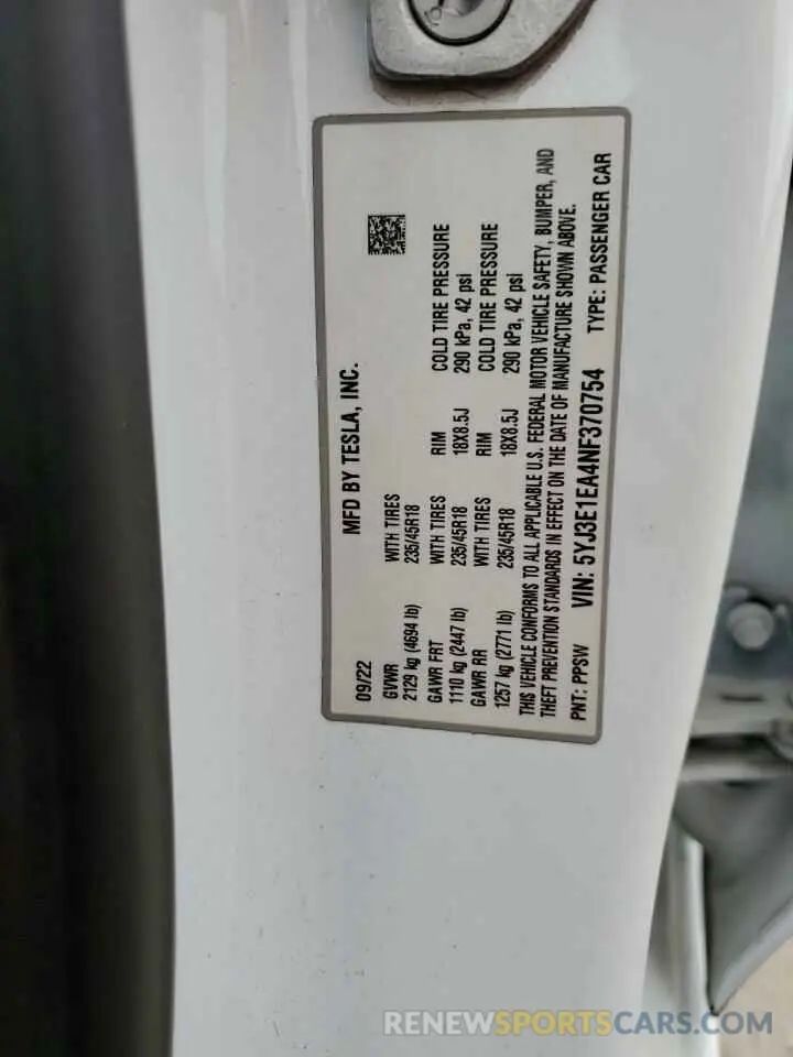 12 Photograph of a damaged car 5YJ3E1EA4NF370754 TESLA MODEL 3 2022