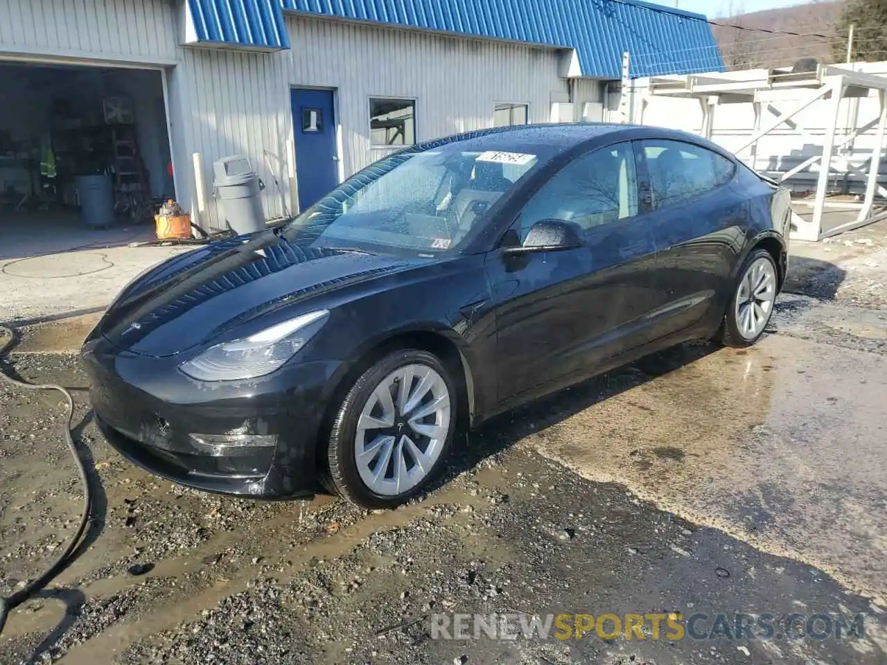 1 Photograph of a damaged car 5YJ3E1EA4NF370947 TESLA MODEL 3 2022