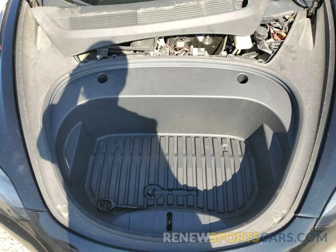 11 Photograph of a damaged car 5YJ3E1EA4NF371998 TESLA MODEL 3 2022
