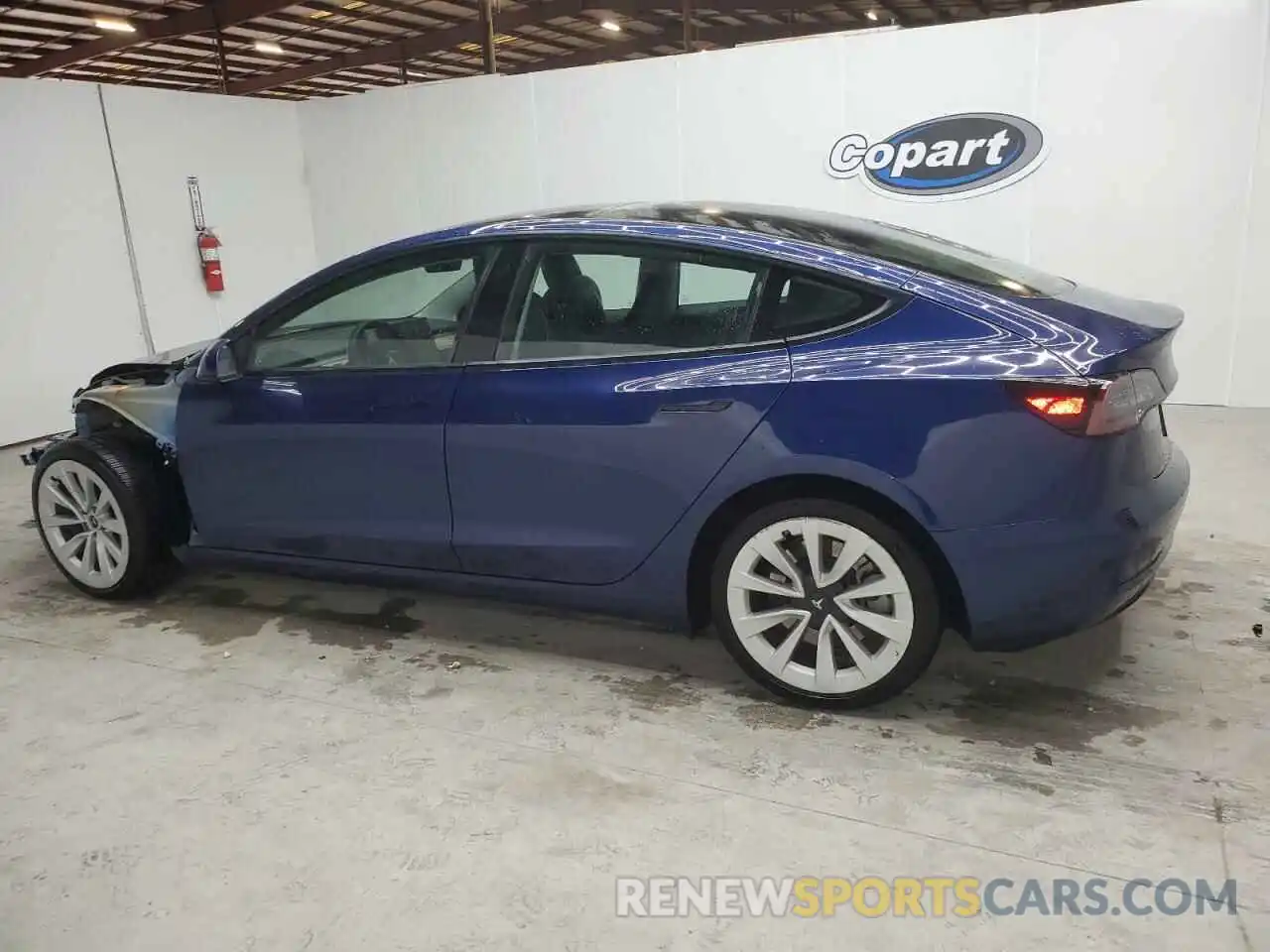 2 Photograph of a damaged car 5YJ3E1EA4NF372312 TESLA MODEL 3 2022