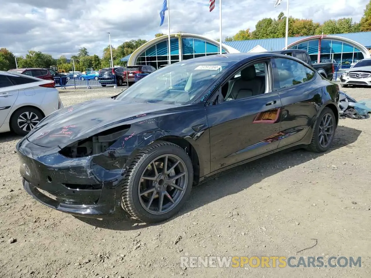 1 Photograph of a damaged car 5YJ3E1EA5NF101503 TESLA MODEL 3 2022