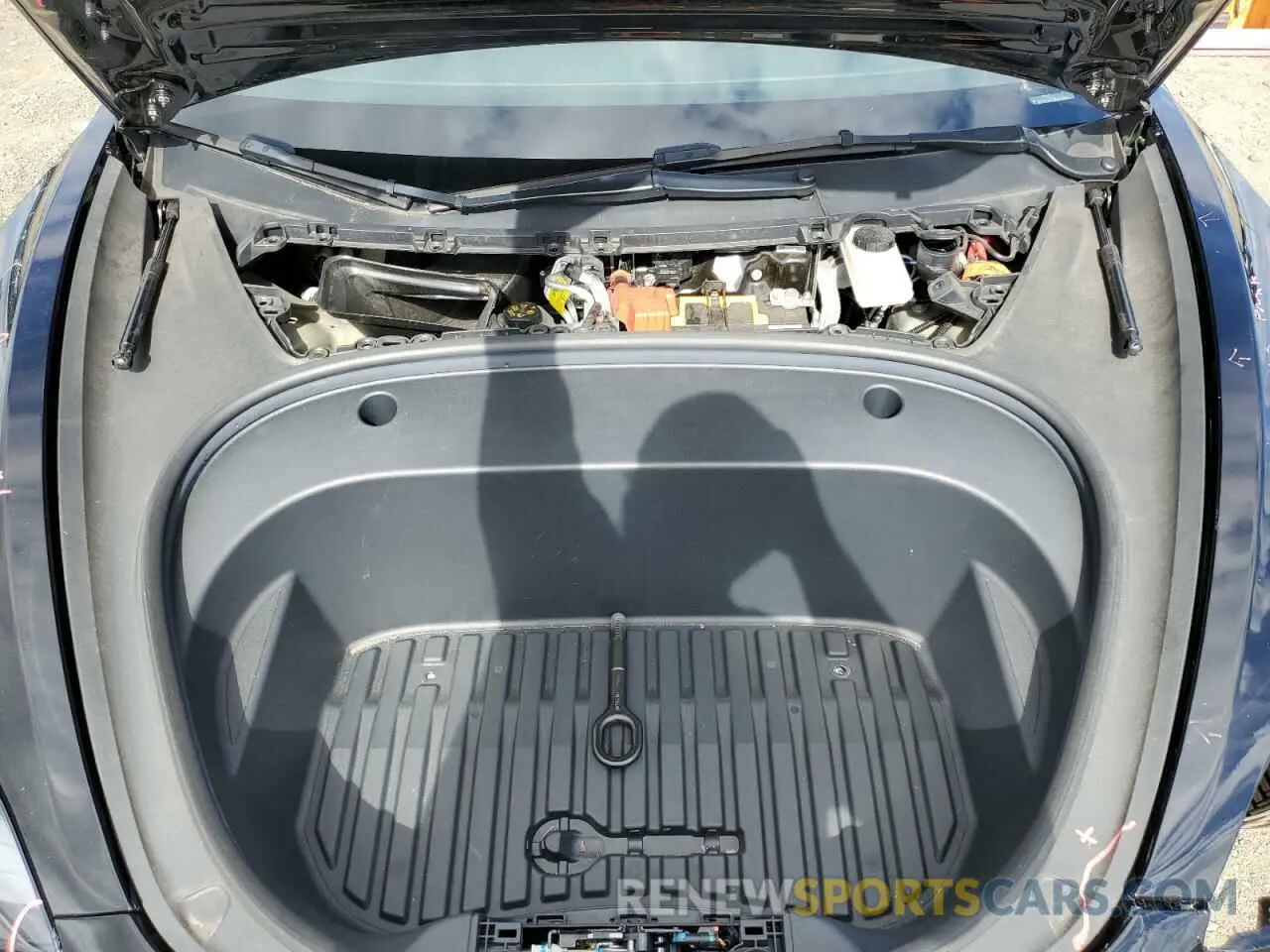 11 Photograph of a damaged car 5YJ3E1EA5NF101503 TESLA MODEL 3 2022