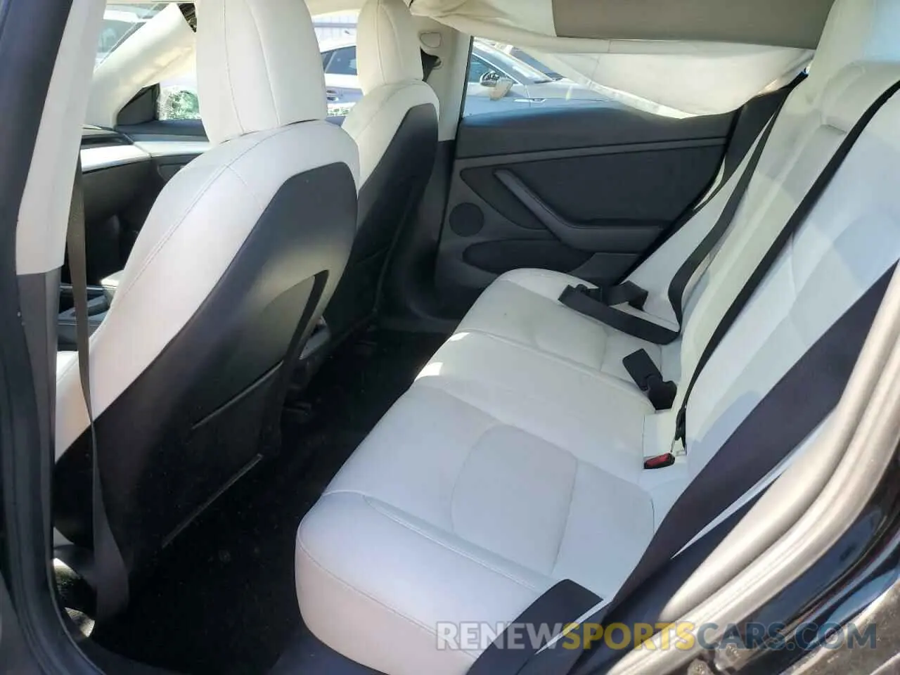 11 Photograph of a damaged car 5YJ3E1EA5NF102554 TESLA MODEL 3 2022