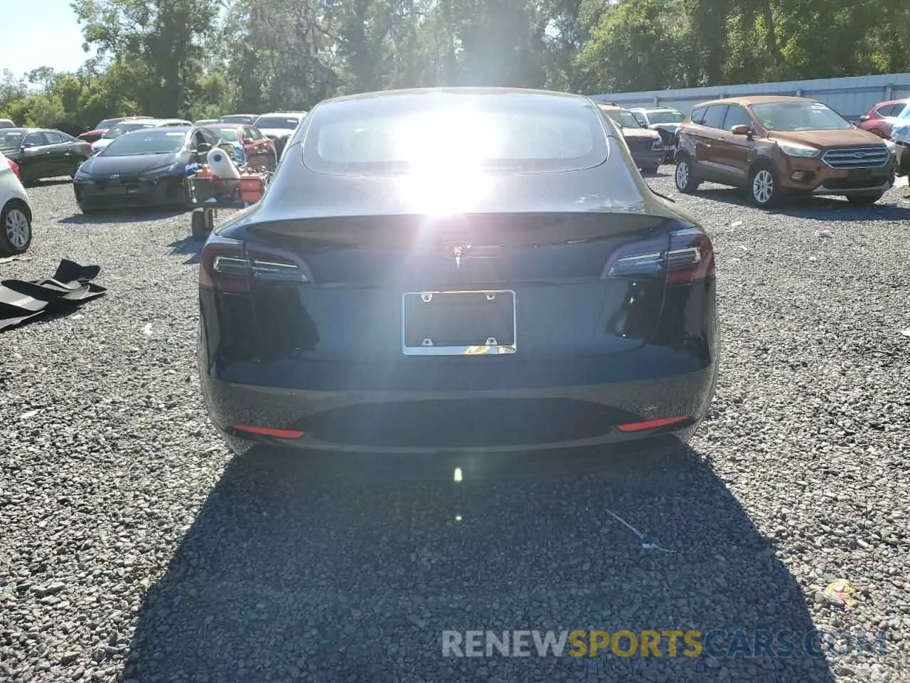 6 Photograph of a damaged car 5YJ3E1EA5NF102554 TESLA MODEL 3 2022