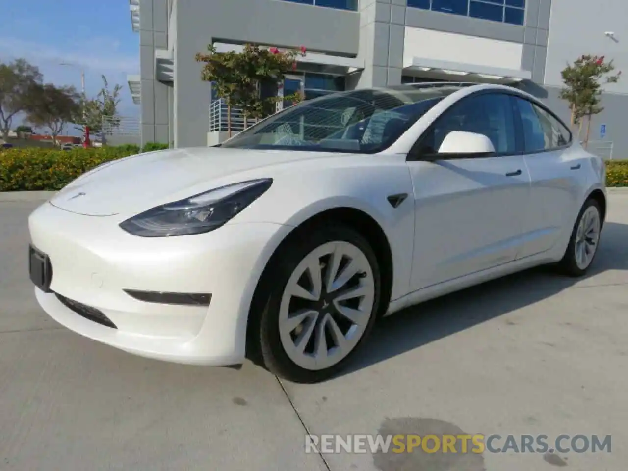 2 Photograph of a damaged car 5YJ3E1EA5NF145520 TESLA MODEL 3 2022