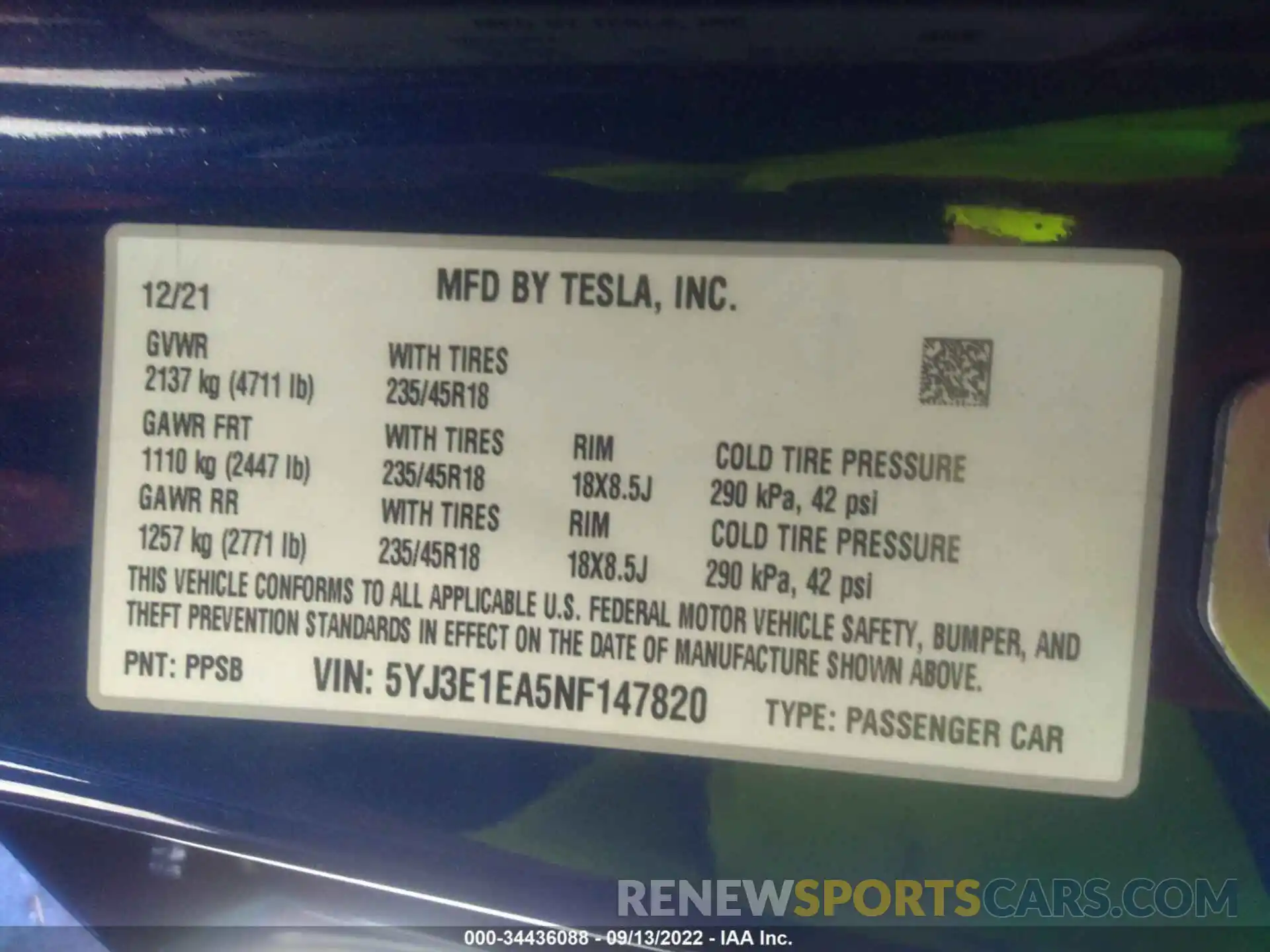 9 Photograph of a damaged car 5YJ3E1EA5NF147820 TESLA MODEL 3 2022