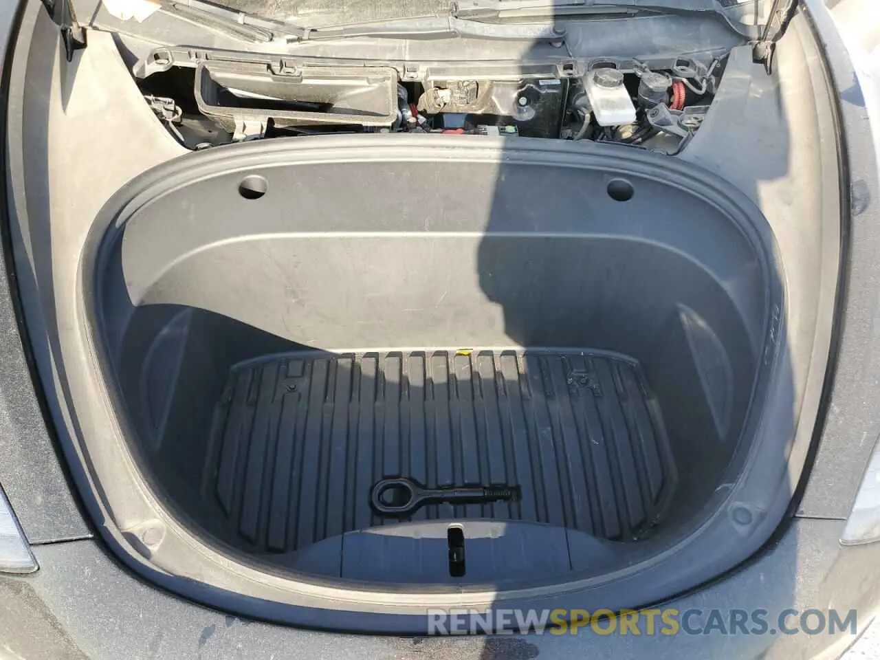 11 Photograph of a damaged car 5YJ3E1EA5NF184818 TESLA MODEL 3 2022