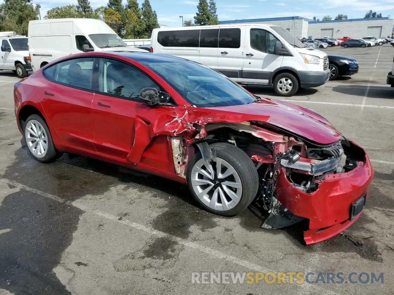 4 Photograph of a damaged car 5YJ3E1EA5NF184883 TESLA MODEL 3 2022