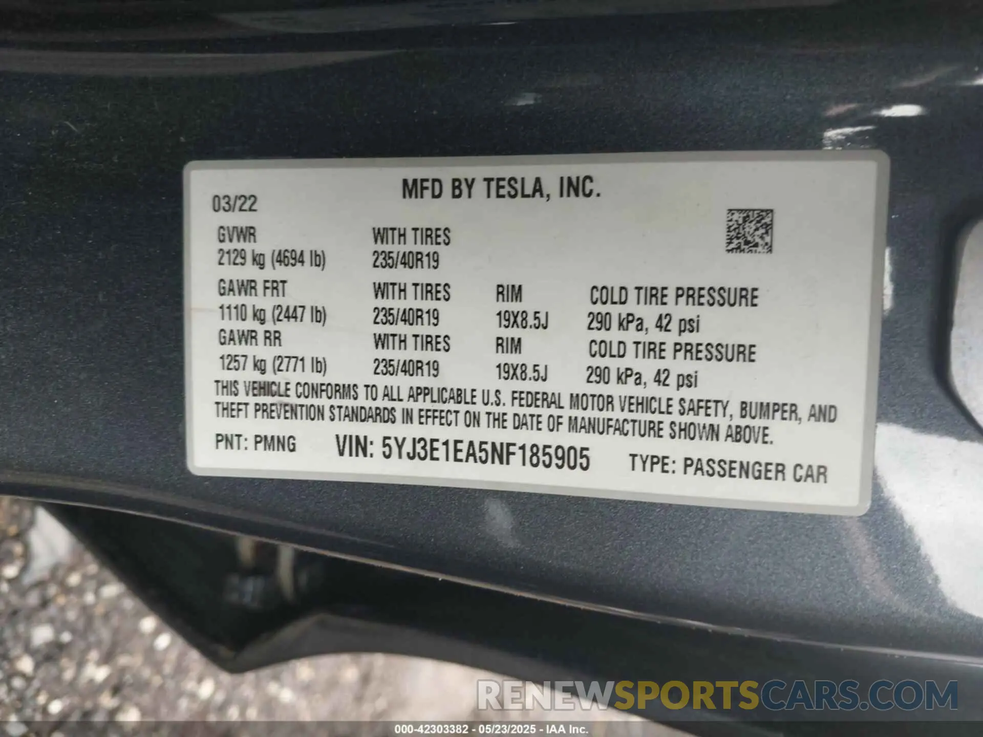 9 Photograph of a damaged car 5YJ3E1EA5NF185905 TESLA MODEL 3 2022