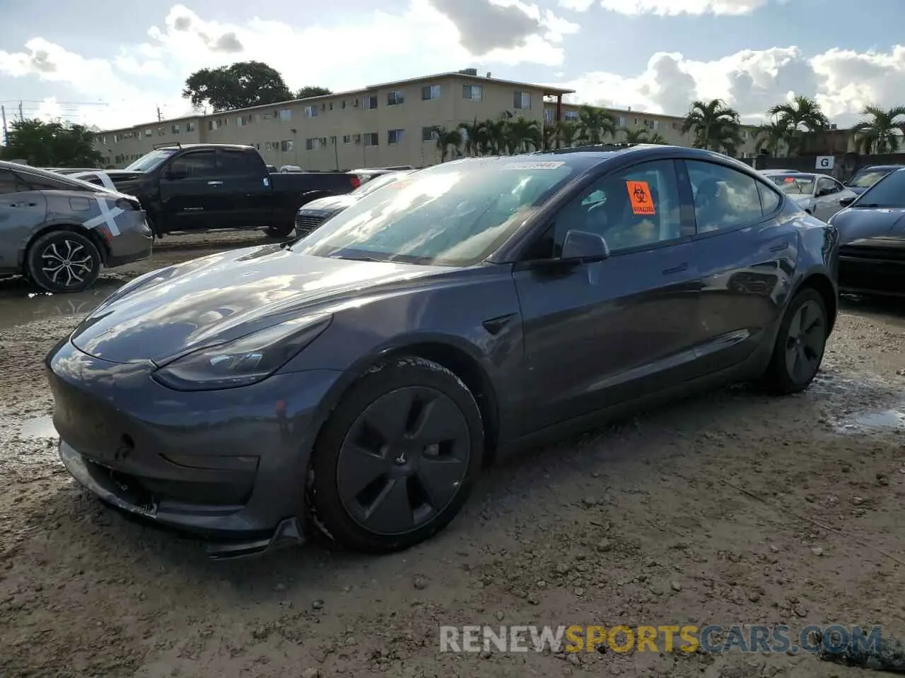 1 Photograph of a damaged car 5YJ3E1EA5NF186665 TESLA MODEL 3 2022