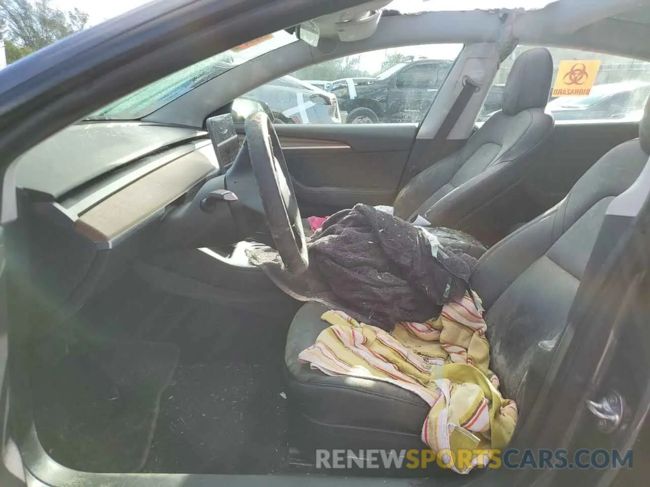 7 Photograph of a damaged car 5YJ3E1EA5NF186665 TESLA MODEL 3 2022