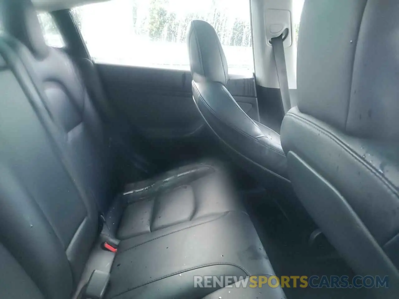 10 Photograph of a damaged car 5YJ3E1EA5NF190103 TESLA MODEL 3 2022