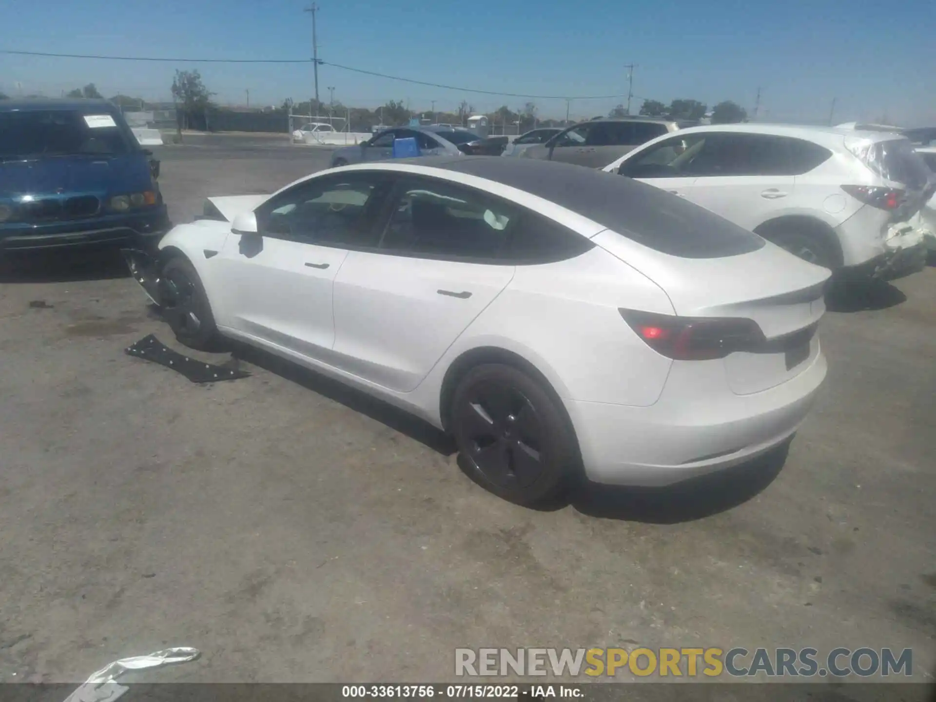 3 Photograph of a damaged car 5YJ3E1EA5NF207403 TESLA MODEL 3 2022