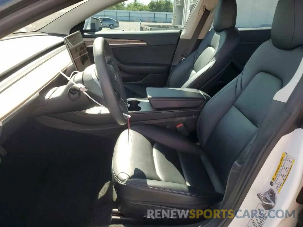 7 Photograph of a damaged car 5YJ3E1EA5NF252440 TESLA MODEL 3 2022
