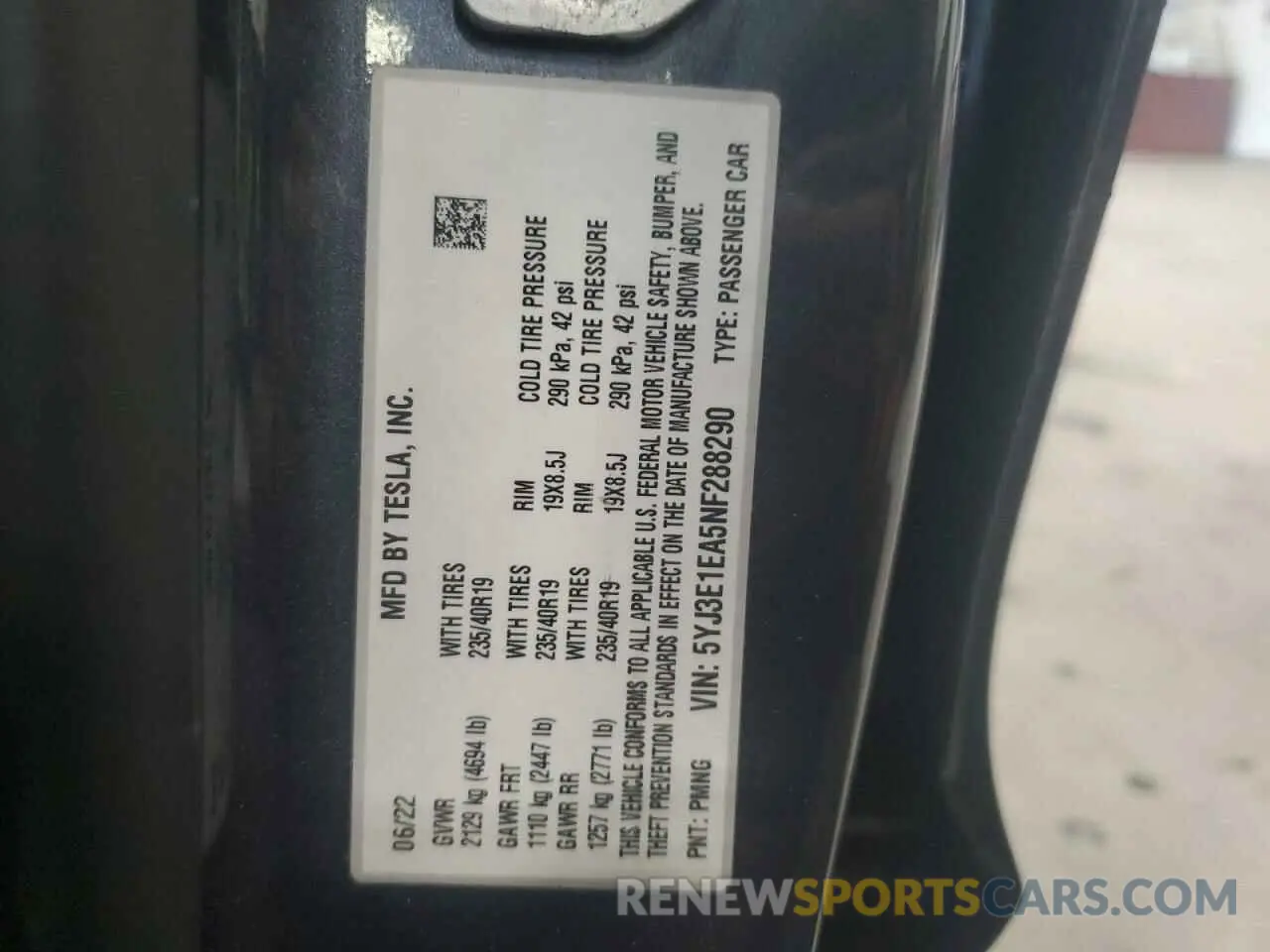 13 Photograph of a damaged car 5YJ3E1EA5NF288290 TESLA MODEL 3 2022