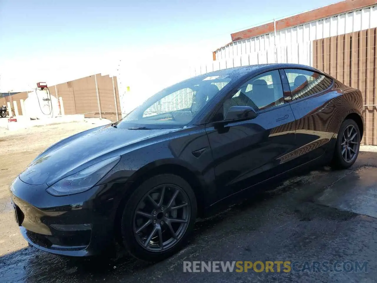 1 Photograph of a damaged car 5YJ3E1EA5NF288483 TESLA MODEL 3 2022