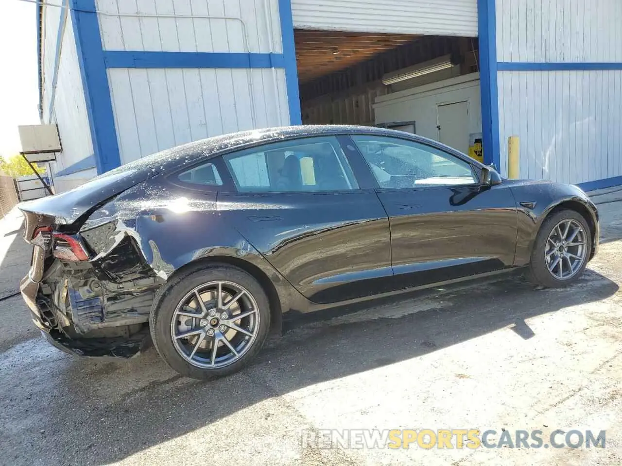 3 Photograph of a damaged car 5YJ3E1EA5NF288483 TESLA MODEL 3 2022
