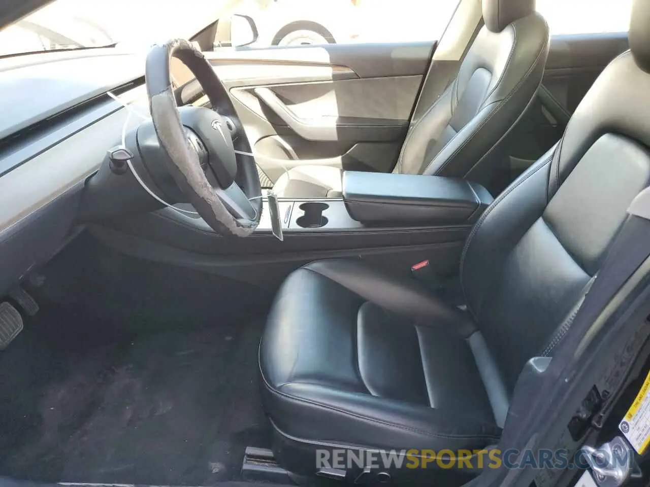 7 Photograph of a damaged car 5YJ3E1EA5NF288483 TESLA MODEL 3 2022