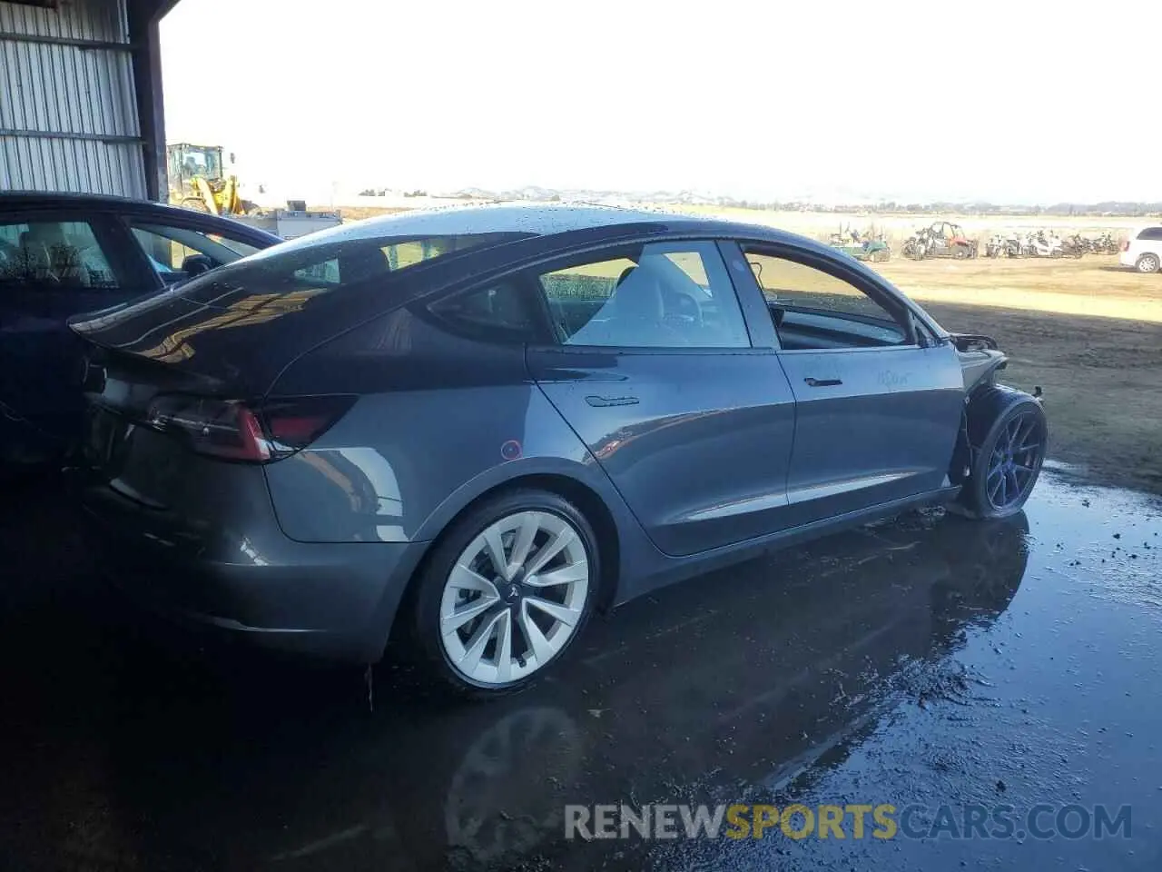 3 Photograph of a damaged car 5YJ3E1EA5NF290086 TESLA MODEL 3 2022