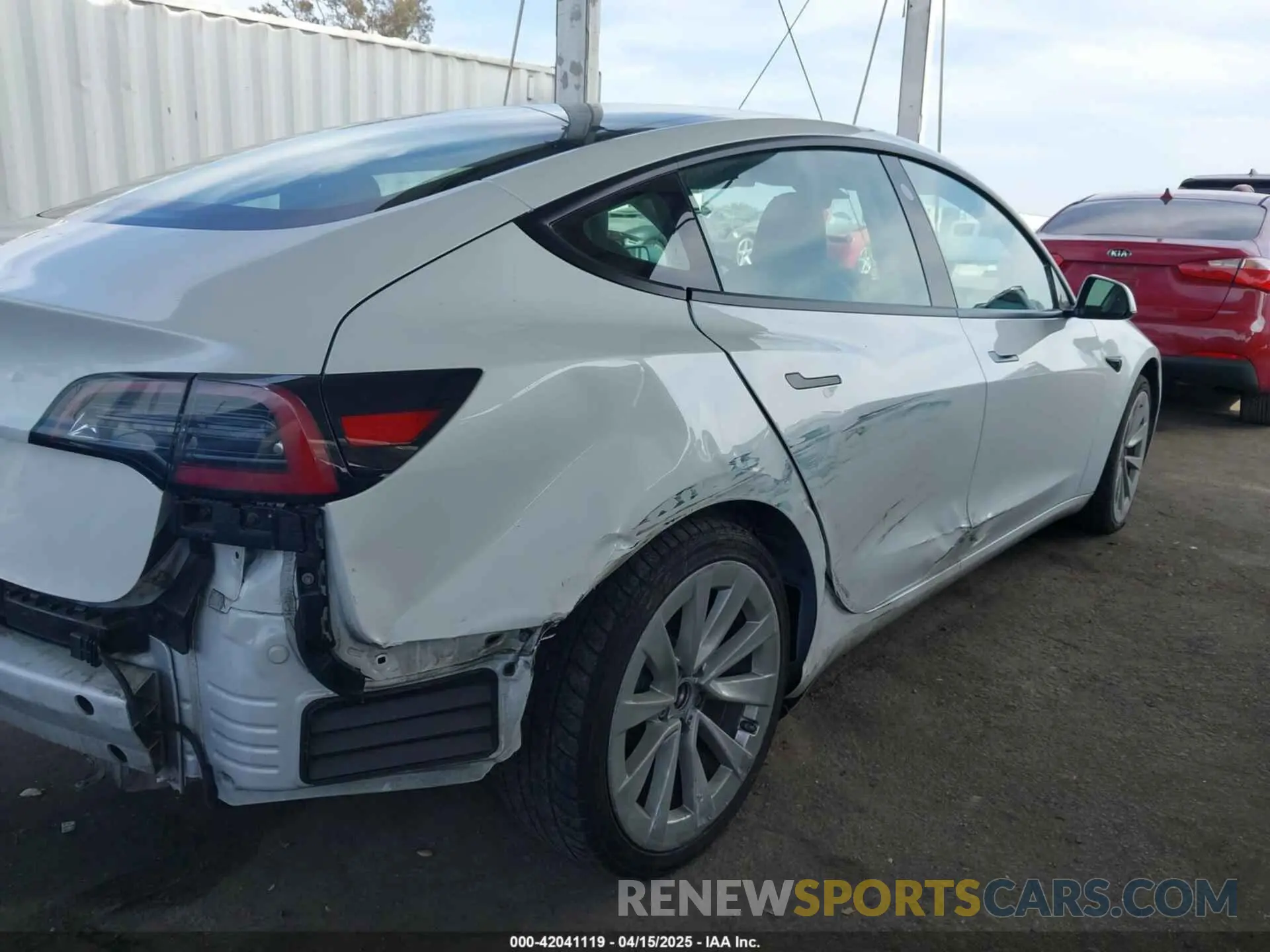 6 Photograph of a damaged car 5YJ3E1EA5NF299550 TESLA MODEL 3 2022