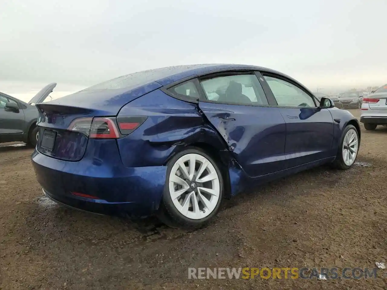 3 Photograph of a damaged car 5YJ3E1EA5NF304195 TESLA MODEL 3 2022