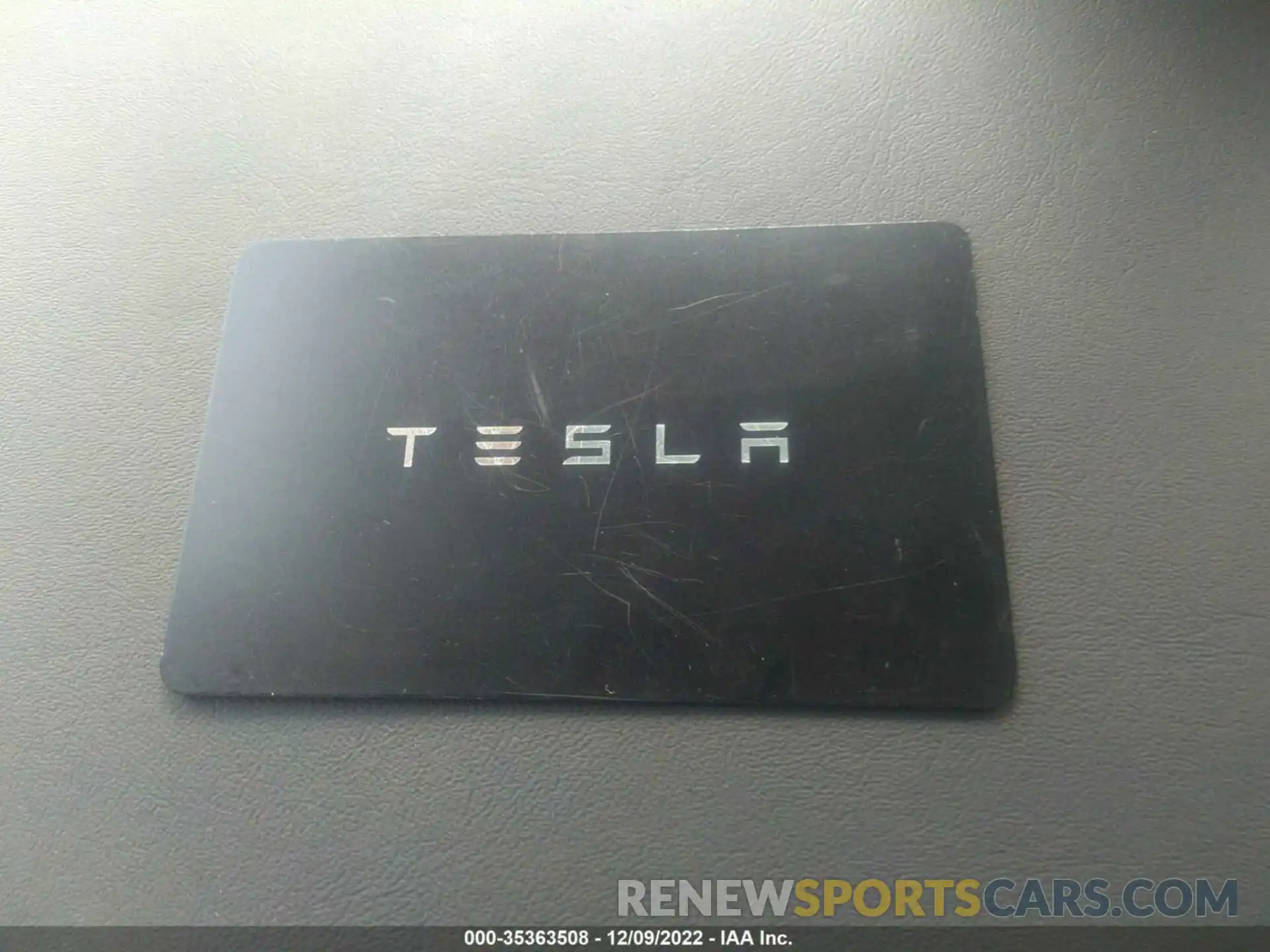 11 Photograph of a damaged car 5YJ3E1EA5NF322390 TESLA MODEL 3 2022