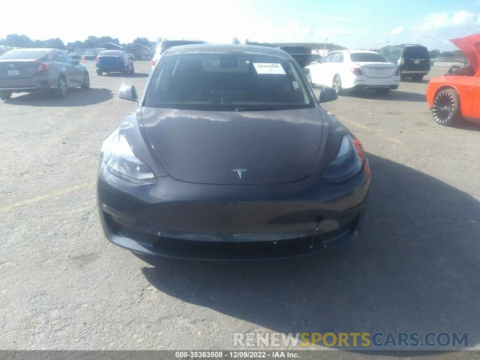 6 Photograph of a damaged car 5YJ3E1EA5NF322390 TESLA MODEL 3 2022