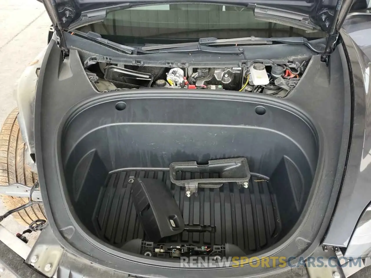 11 Photograph of a damaged car 5YJ3E1EA5NF326777 TESLA MODEL 3 2022
