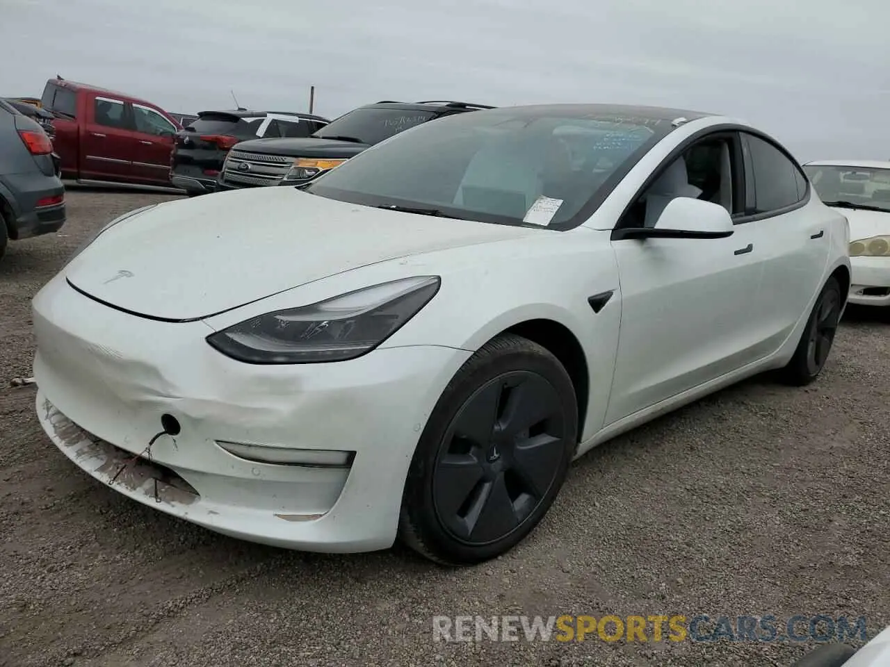 1 Photograph of a damaged car 5YJ3E1EA5NF327573 TESLA MODEL 3 2022