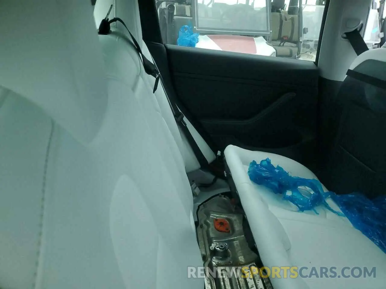 10 Photograph of a damaged car 5YJ3E1EA5NF327573 TESLA MODEL 3 2022