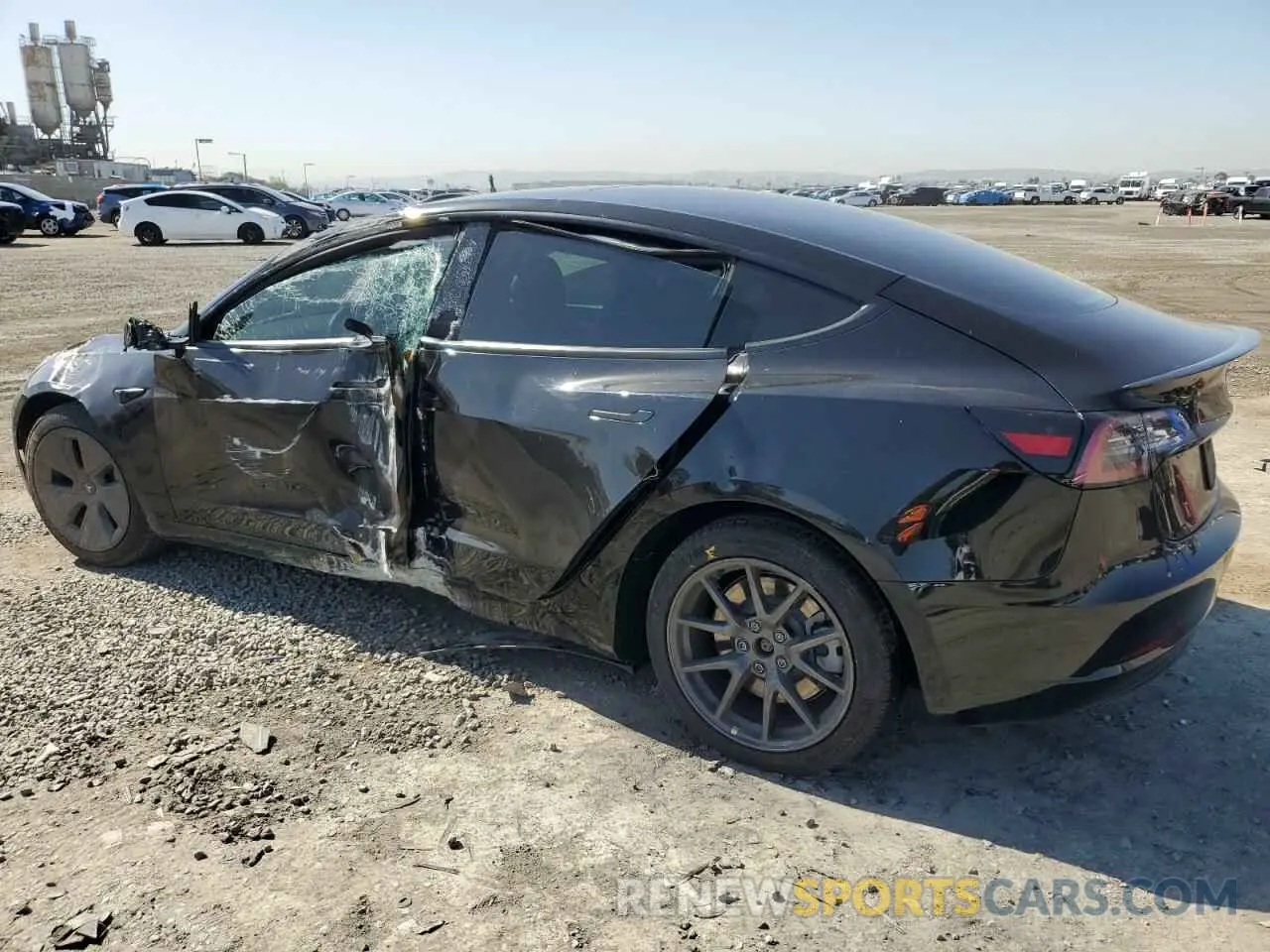 2 Photograph of a damaged car 5YJ3E1EA5NF329811 TESLA MODEL 3 2022