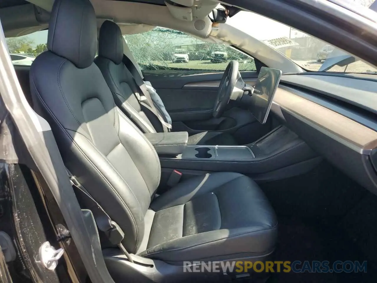 7 Photograph of a damaged car 5YJ3E1EA5NF329811 TESLA MODEL 3 2022