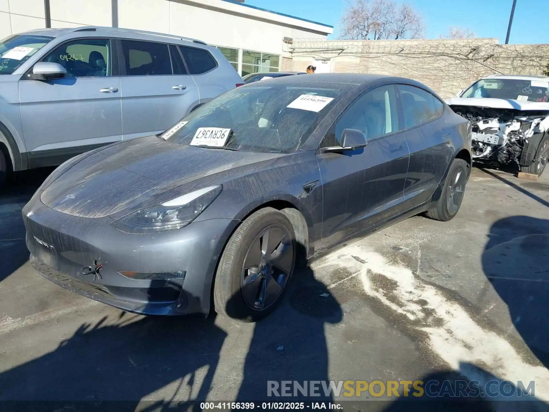 2 Photograph of a damaged car 5YJ3E1EA5NF332658 TESLA MODEL 3 2022