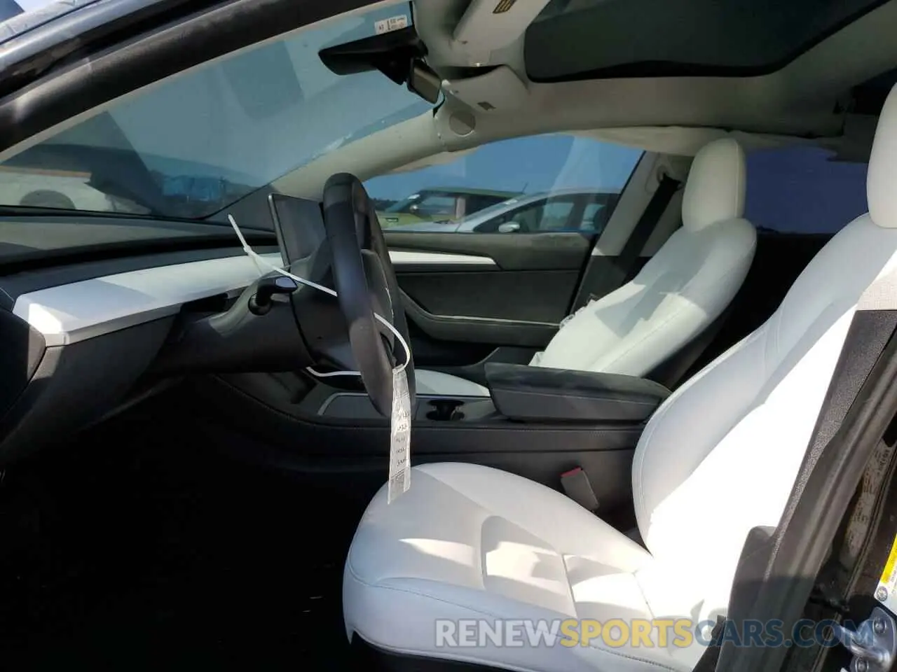 7 Photograph of a damaged car 5YJ3E1EA5NF352456 TESLA MODEL 3 2022