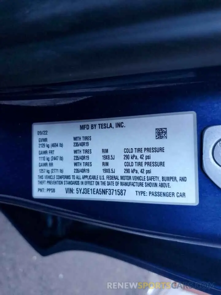 13 Photograph of a damaged car 5YJ3E1EA5NF371587 TESLA MODEL 3 2022