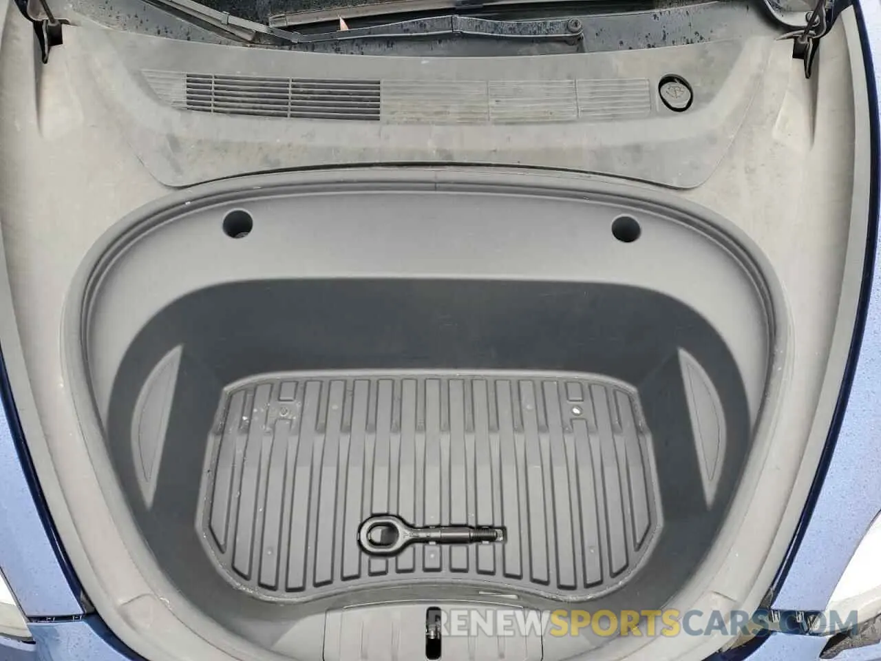 11 Photograph of a damaged car 5YJ3E1EA5NF372643 TESLA MODEL 3 2022