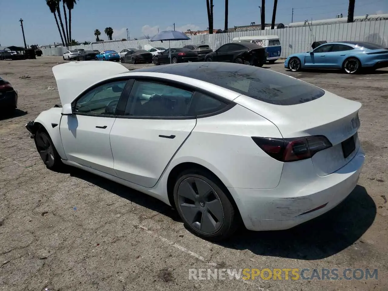 2 Photograph of a damaged car 5YJ3E1EA5NF375963 TESLA MODEL 3 2022