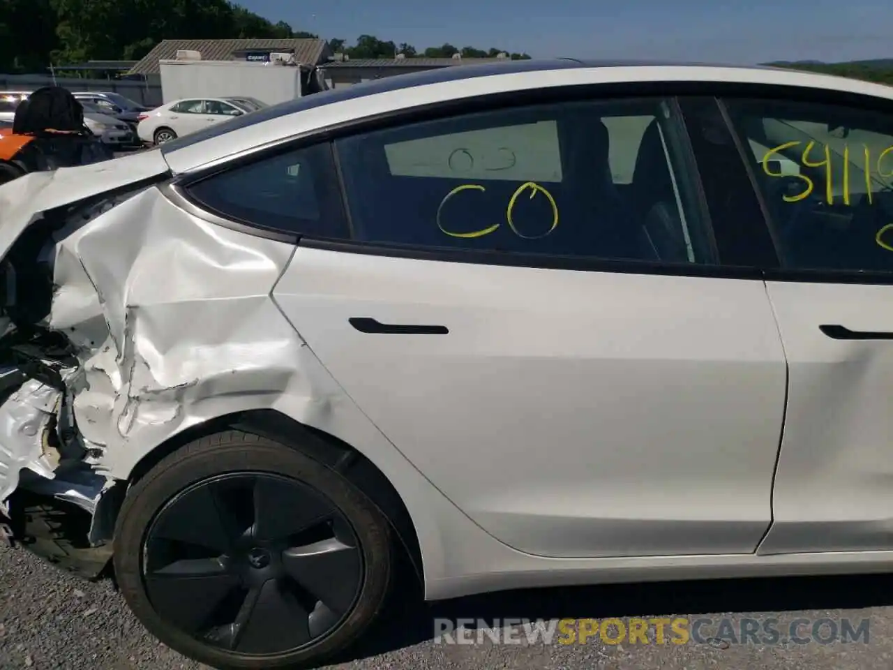 6 Photograph of a damaged car 5YJ3E1EA6NF113367 TESLA MODEL 3 2022