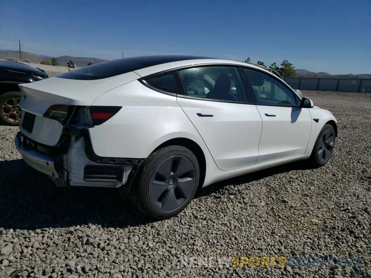 3 Photograph of a damaged car 5YJ3E1EA6NF126460 TESLA MODEL 3 2022