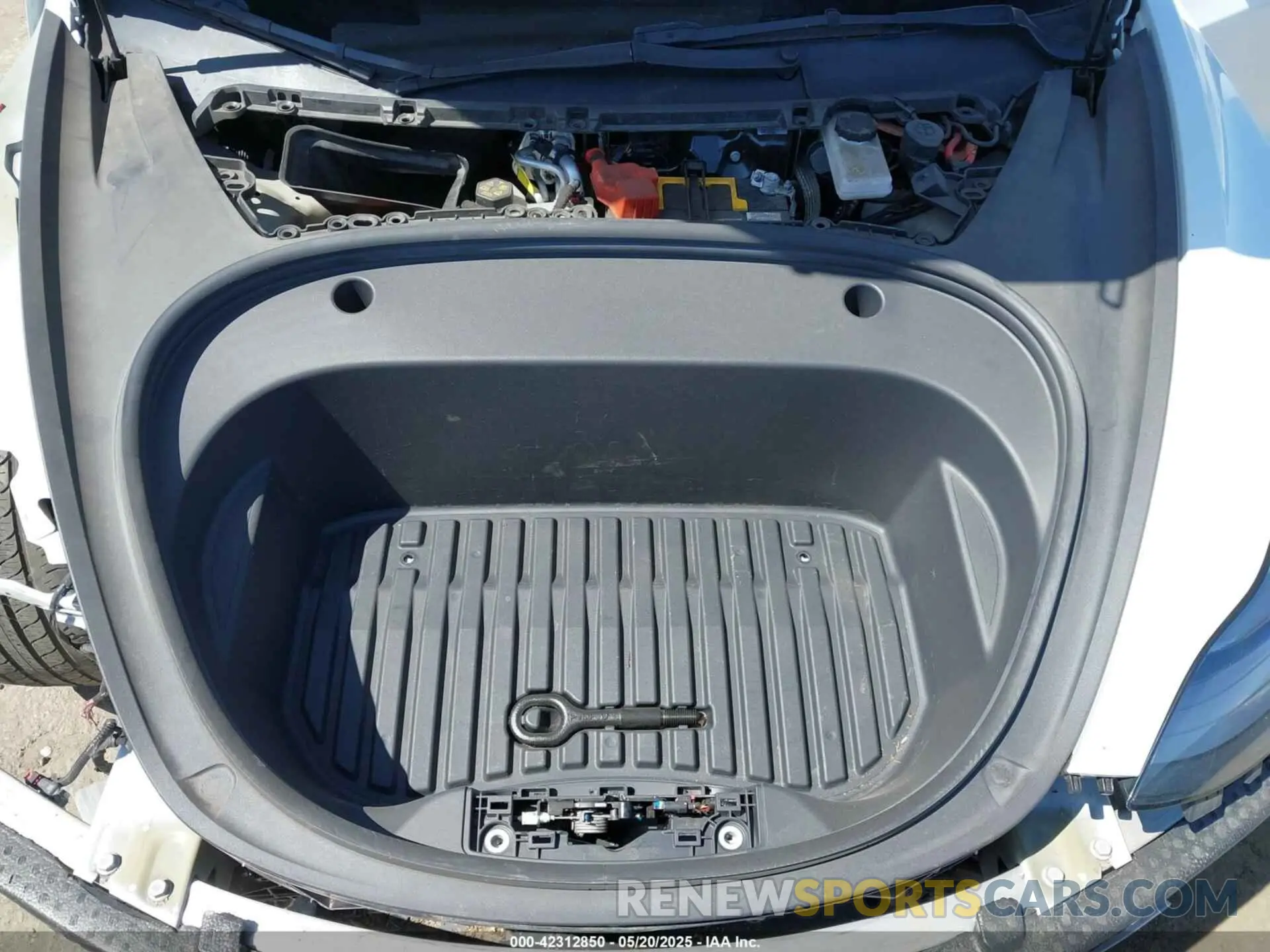 10 Photograph of a damaged car 5YJ3E1EA6NF144568 TESLA MODEL 3 2022