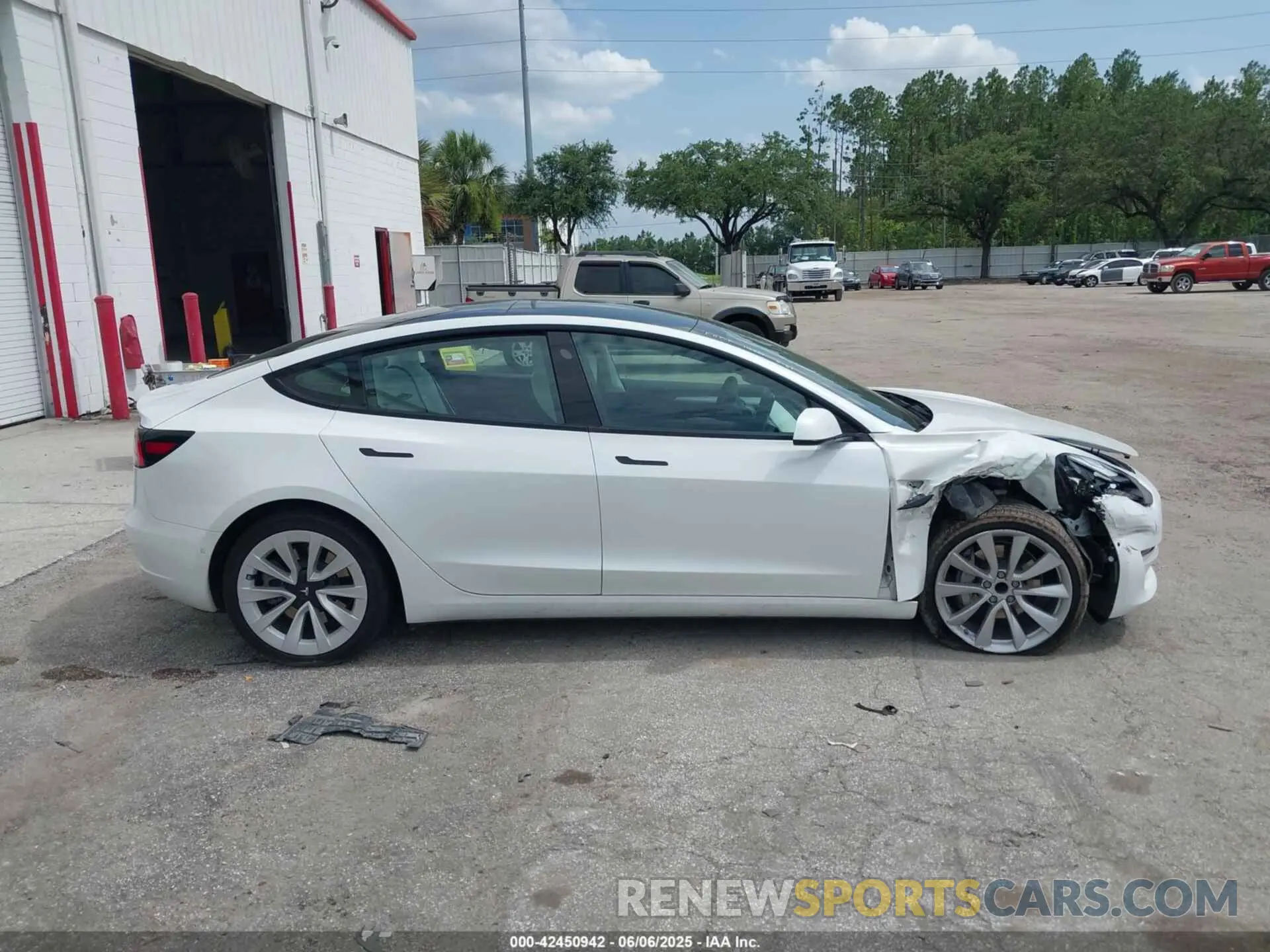 13 Photograph of a damaged car 5YJ3E1EA6NF153853 TESLA MODEL 3 2022