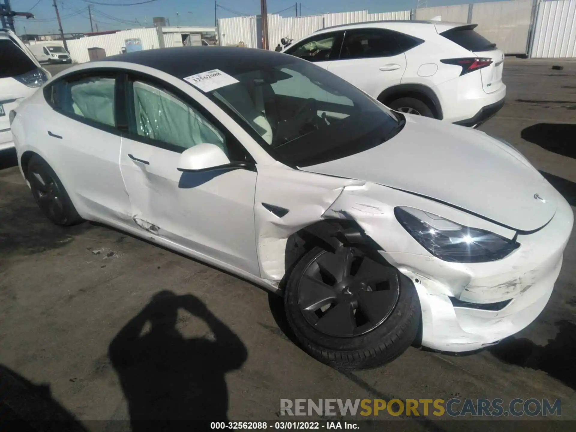 6 Photograph of a damaged car 5YJ3E1EA6NF169003 TESLA MODEL 3 2022