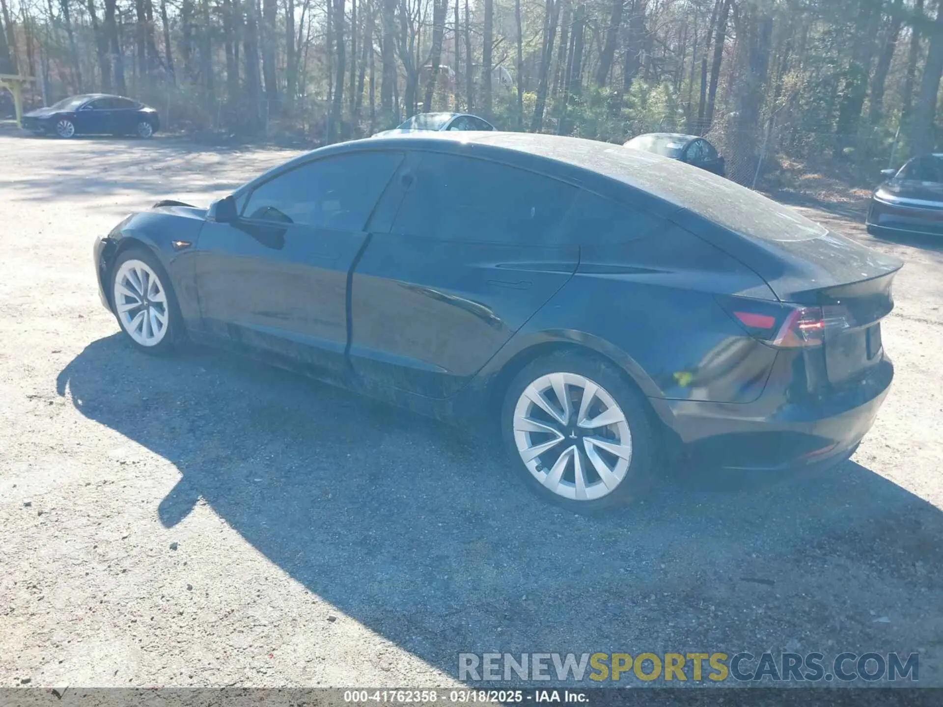 3 Photograph of a damaged car 5YJ3E1EA6NF187257 TESLA MODEL 3 2022