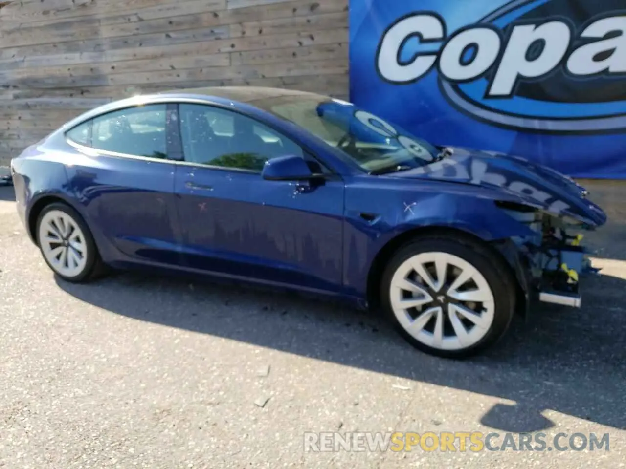 4 Photograph of a damaged car 5YJ3E1EA6NF188439 TESLA MODEL 3 2022
