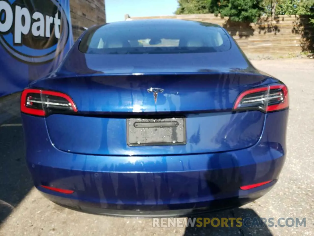 6 Photograph of a damaged car 5YJ3E1EA6NF188439 TESLA MODEL 3 2022
