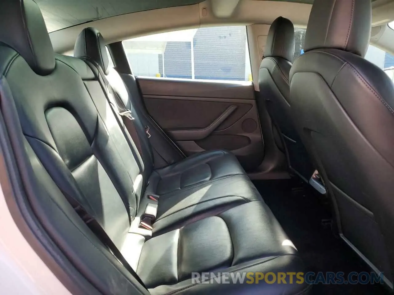 10 Photograph of a damaged car 5YJ3E1EA6NF189302 TESLA MODEL 3 2022