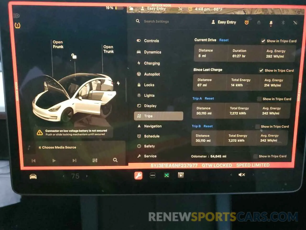 9 Photograph of a damaged car 5YJ3E1EA6NF237977 TESLA MODEL 3 2022